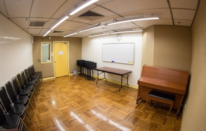 Music Practice Room (1) View towards the Entrance